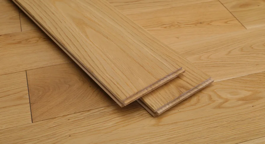 Close view of wood flooring board edges in the solid wood catalogue